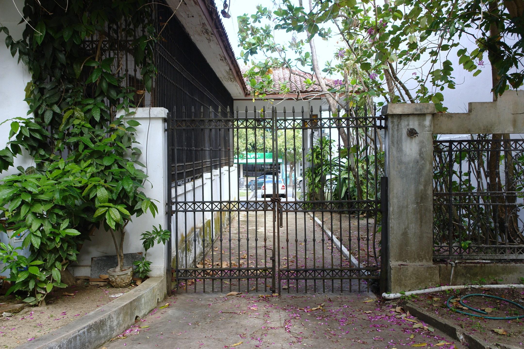 Residencia Dr. Eugenio Fernández García - Ponce de León 652 - San Juan (Miramar) - 2012 00050